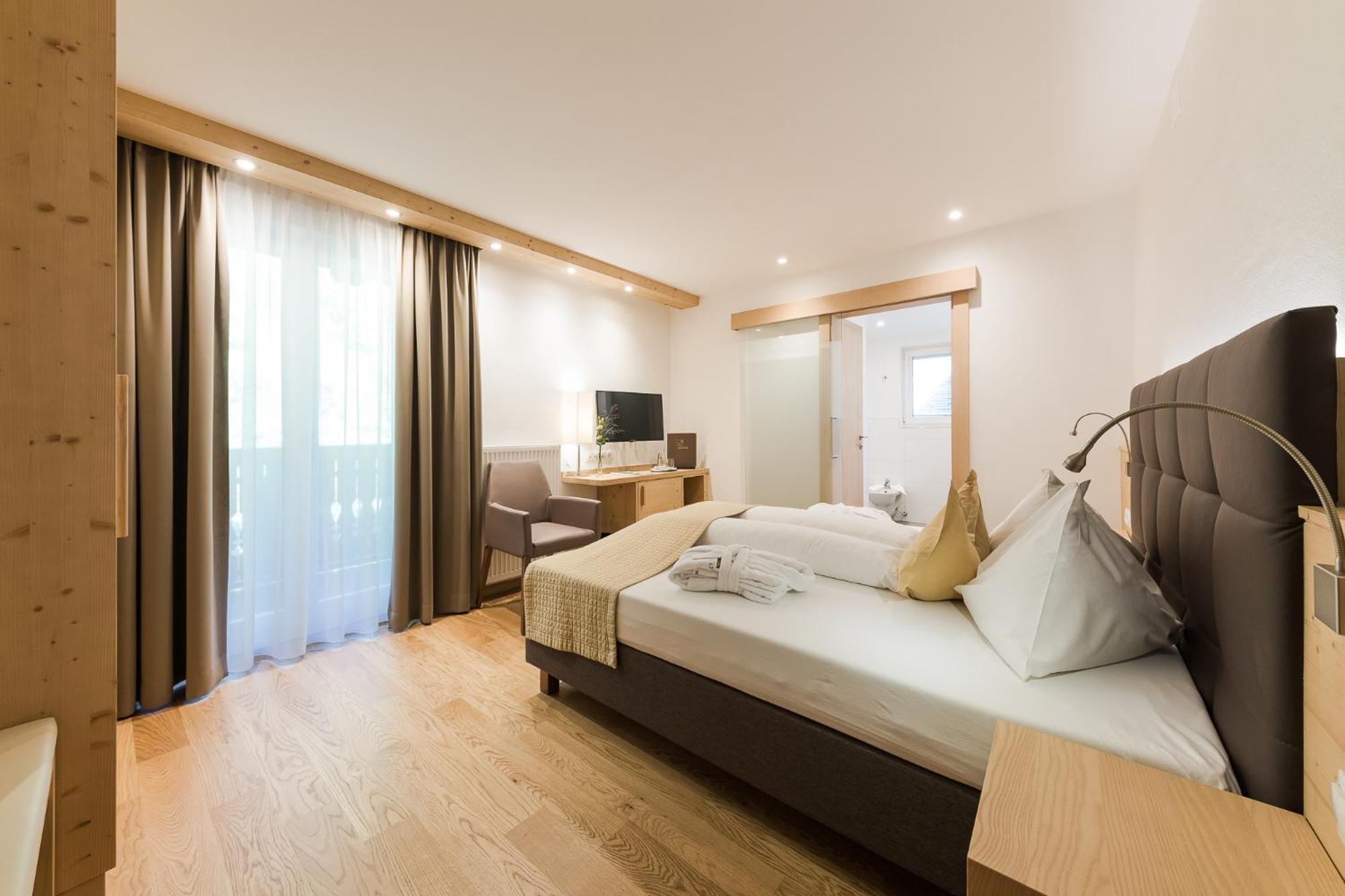 Hotel Kiendl Scena Quarto foto