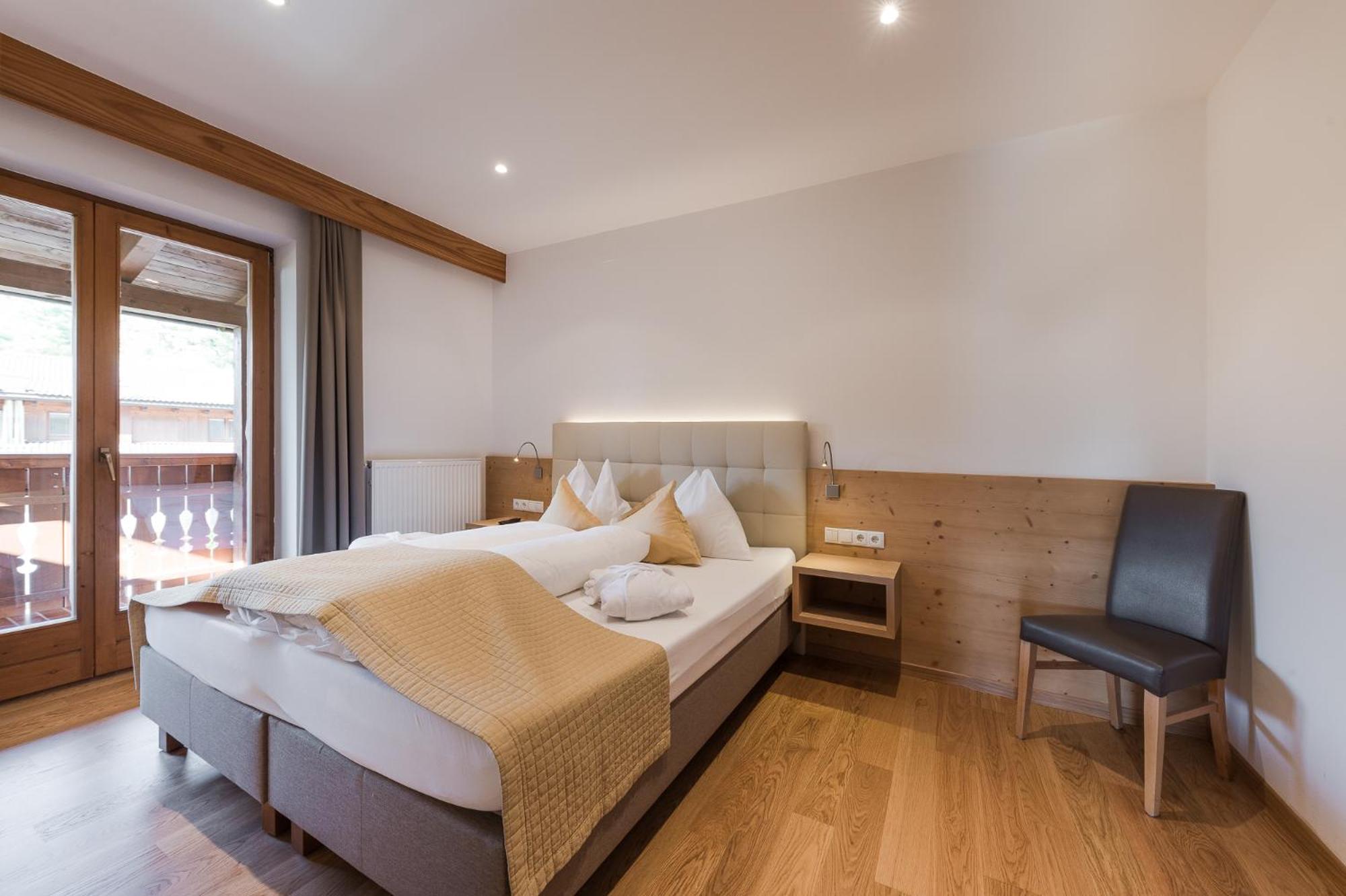 Hotel Kiendl Scena Quarto foto